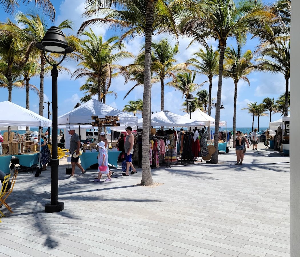 Farmers, Antique & Artisan Market 1